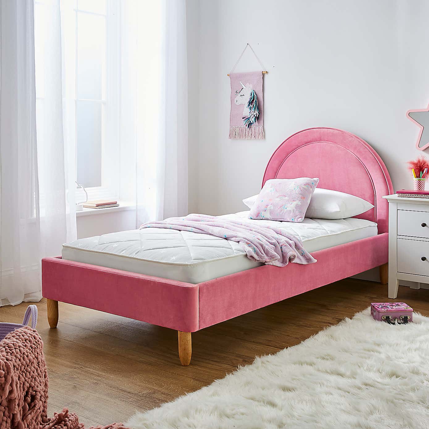 Kids Velvet Nyla Bed