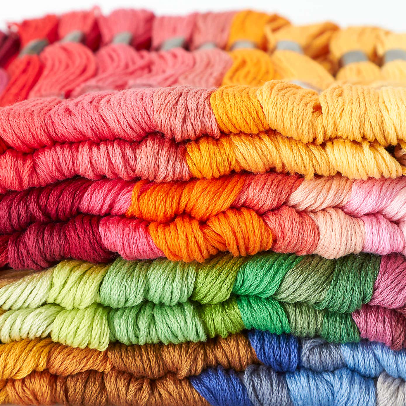Pack of 100 Embroidery Skeins