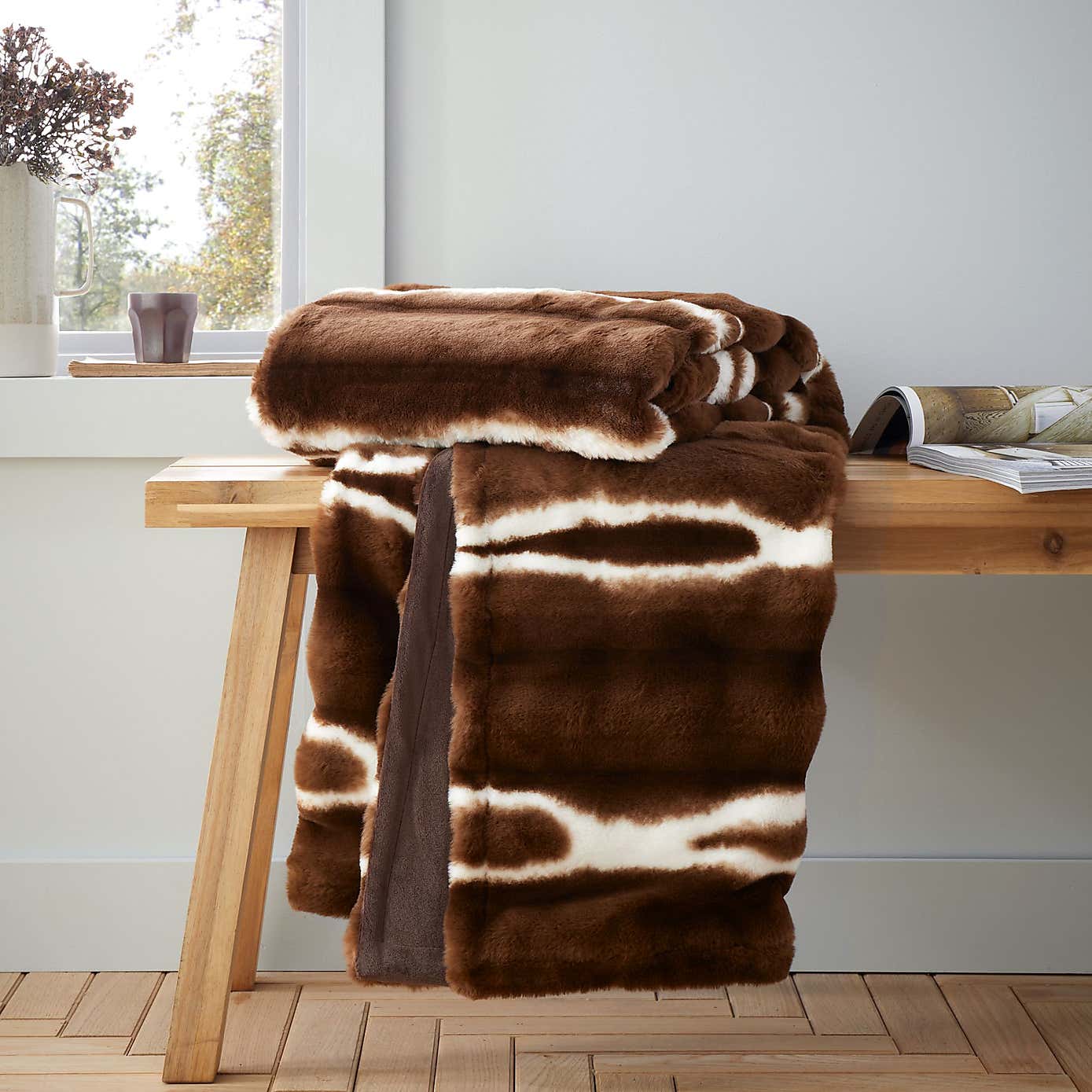 Flint Faux Fur Throw 130cm x 170cm