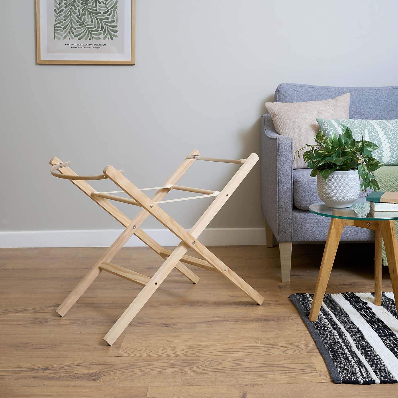 Clair de Lune Waffle Palm Moses Basket with Natural Folding Stand