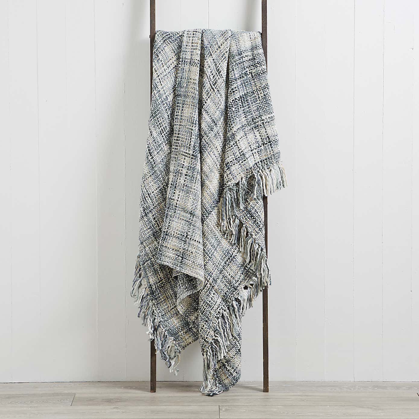 Camden 130cm x 180cm Throw