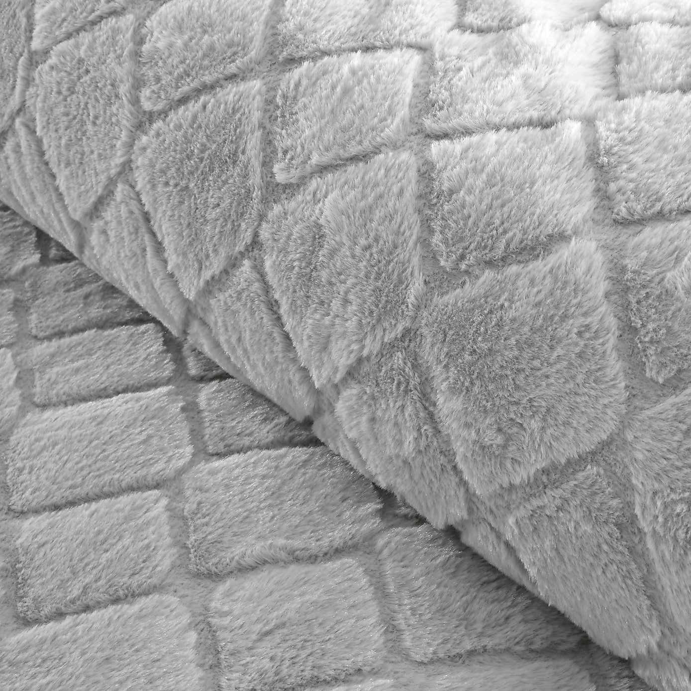 Catherine Lansfield Cosy Diamond Duvet Cover and Pillowcase Set