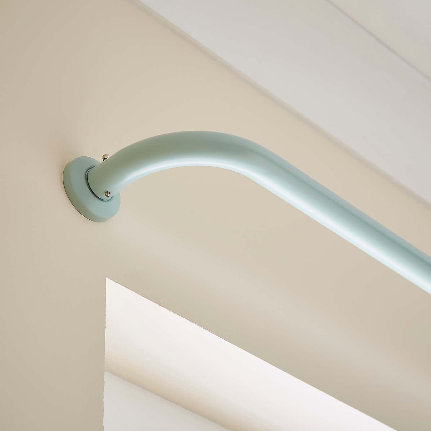 Kids Room Darkening Metal Extendable Curtain Pole