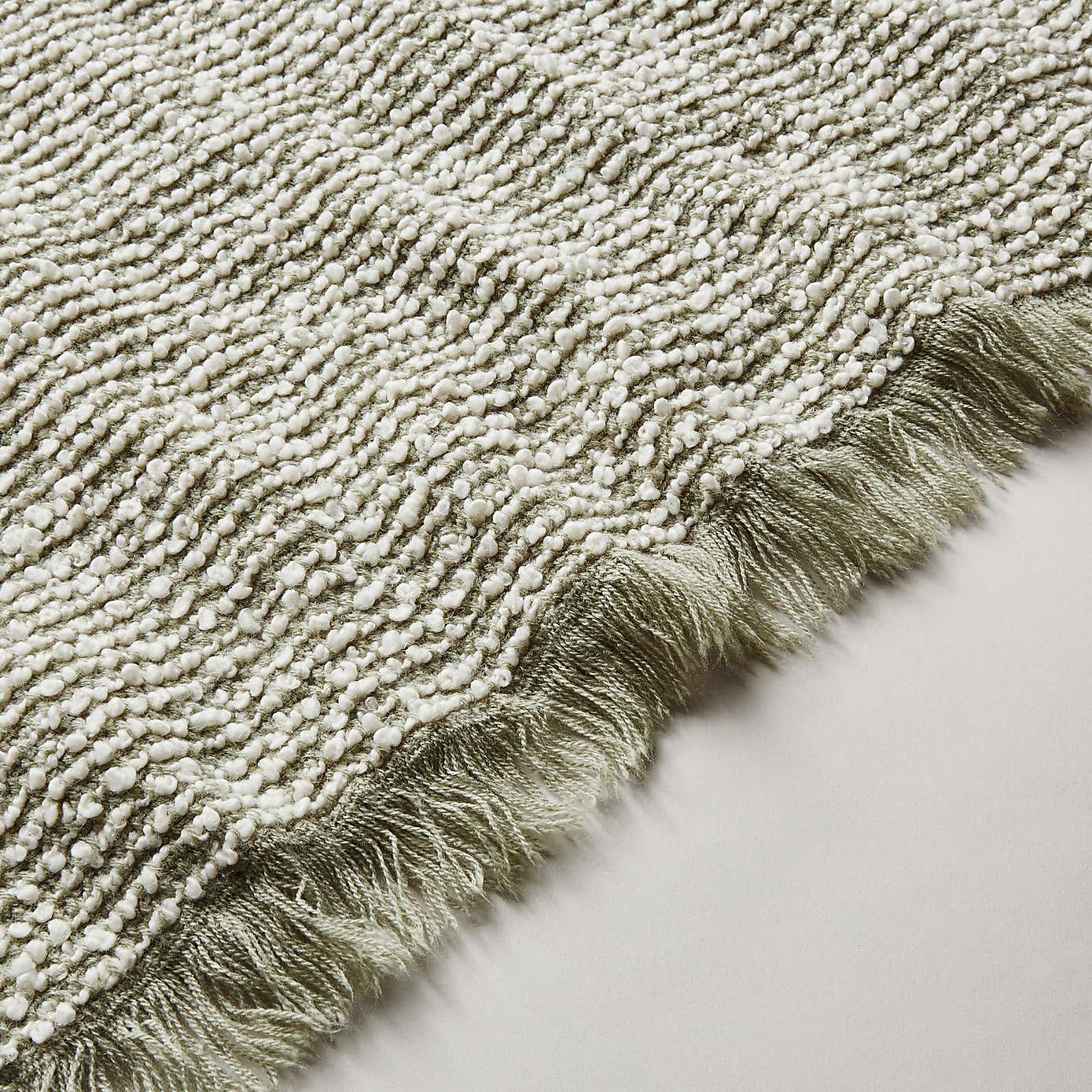 Kibworth Boucle Throw 130x180cm