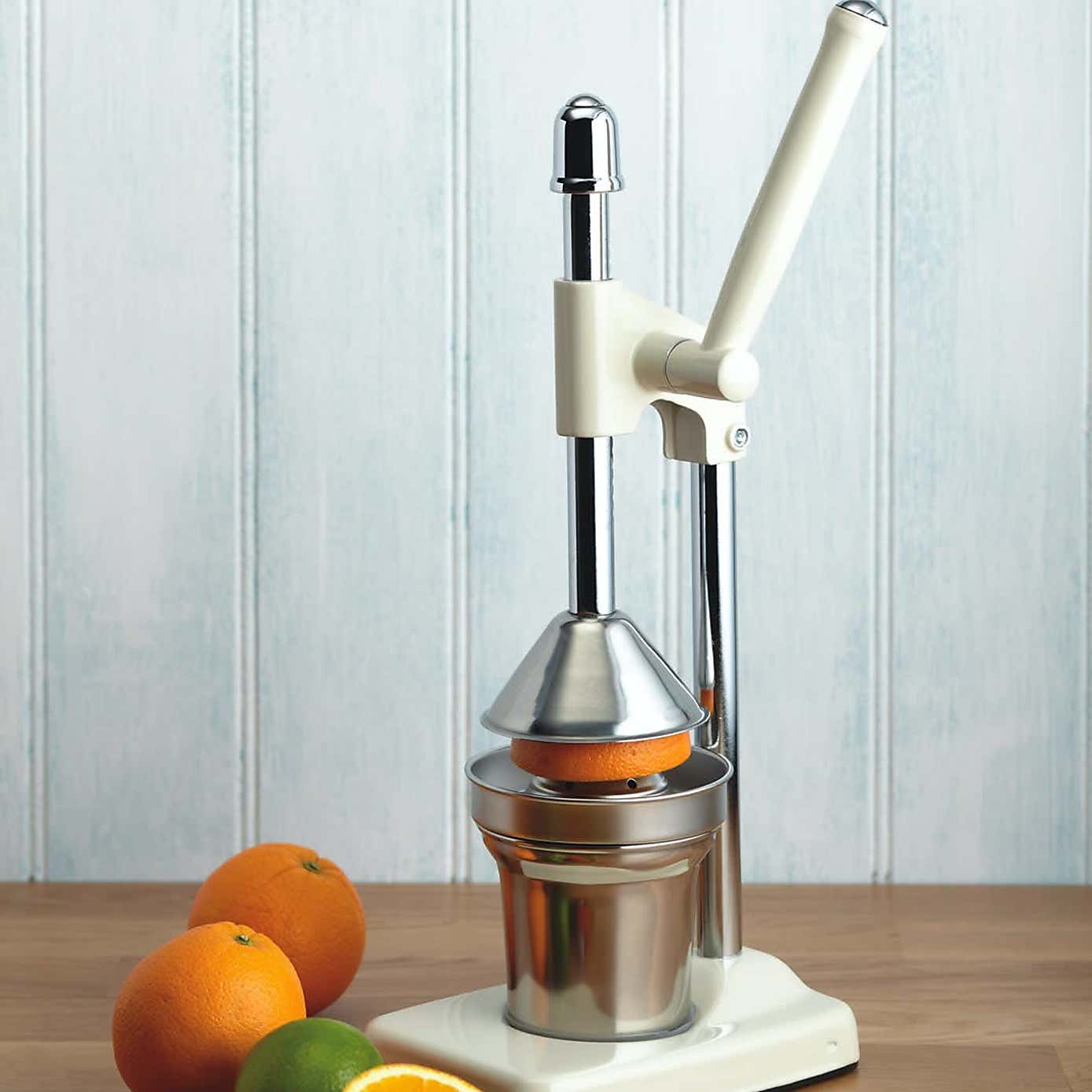 Living Nostalgia Manual Juicer
