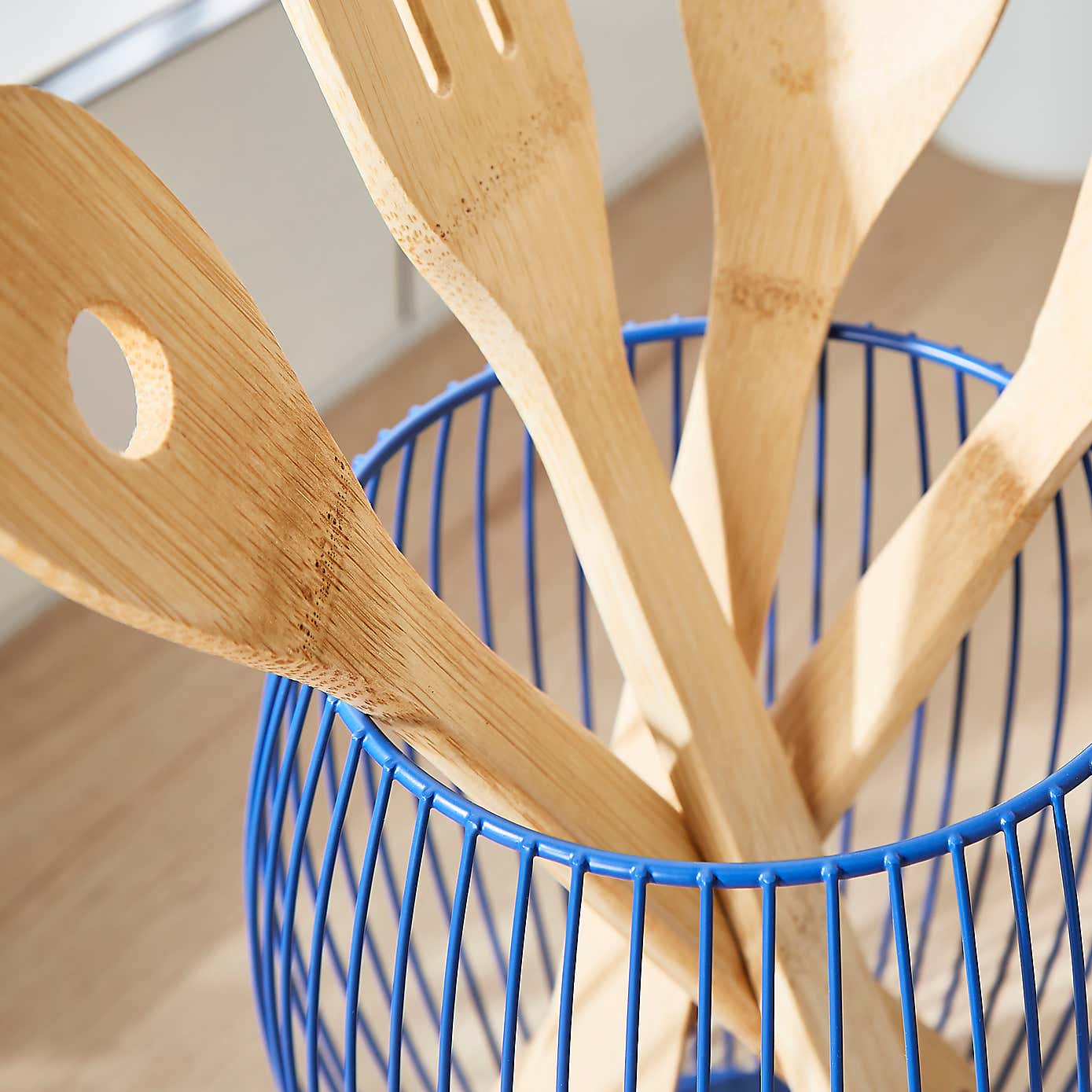 Elements Metal Wire Utensil Pot