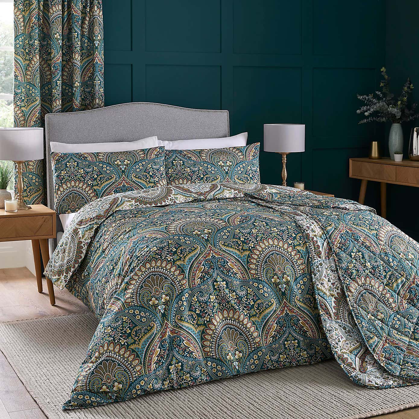 Palais Reversible Teal Duvet Cover and Pillowcase Set