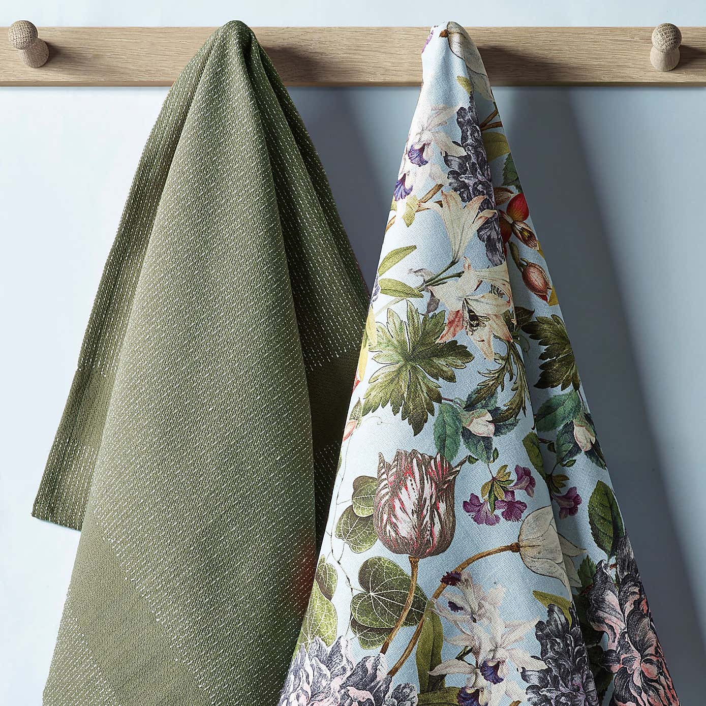 Set of 2 Kew Bee Floral Tea Towels