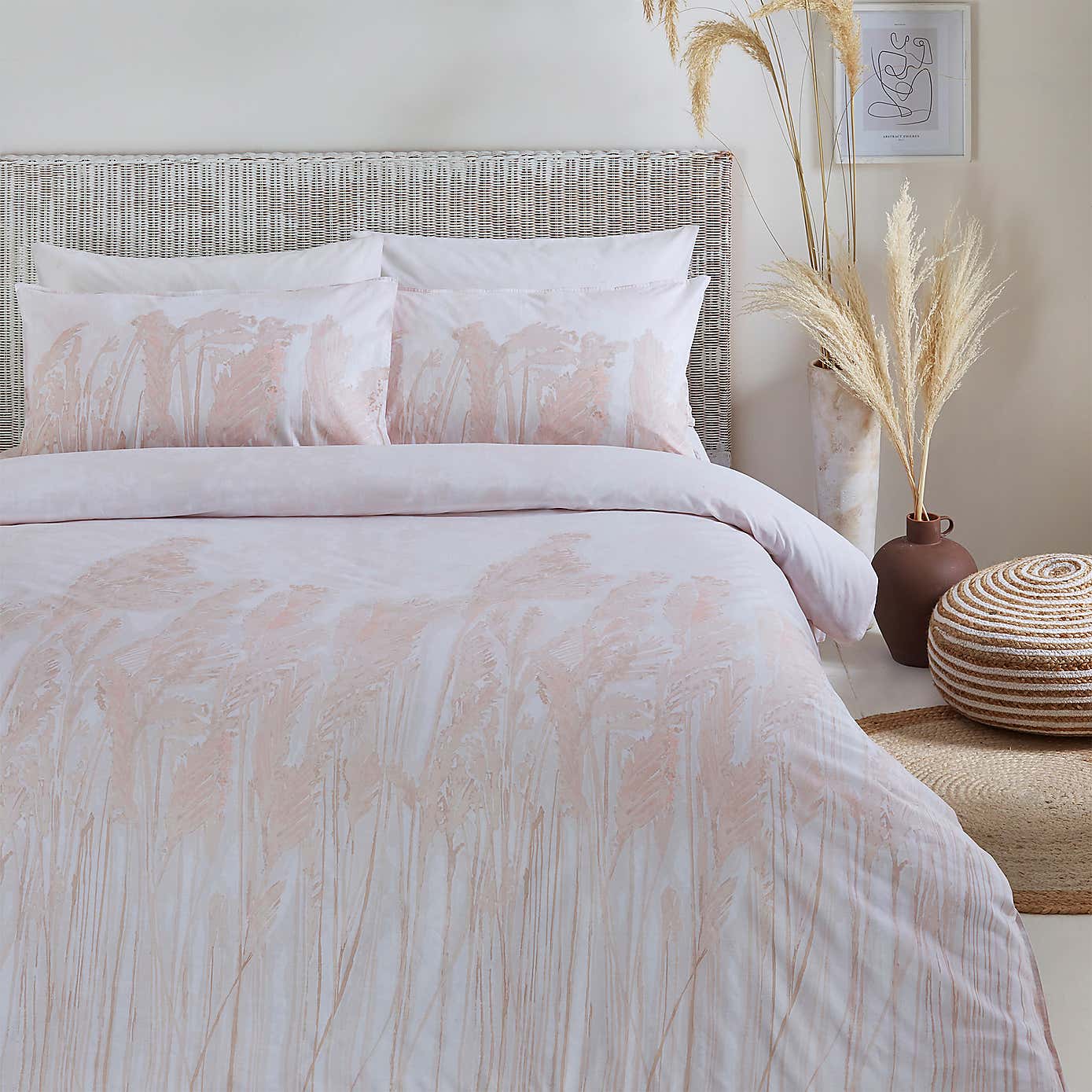 Pampas Blush Reversible Duvet Cover and Pillowcase Set