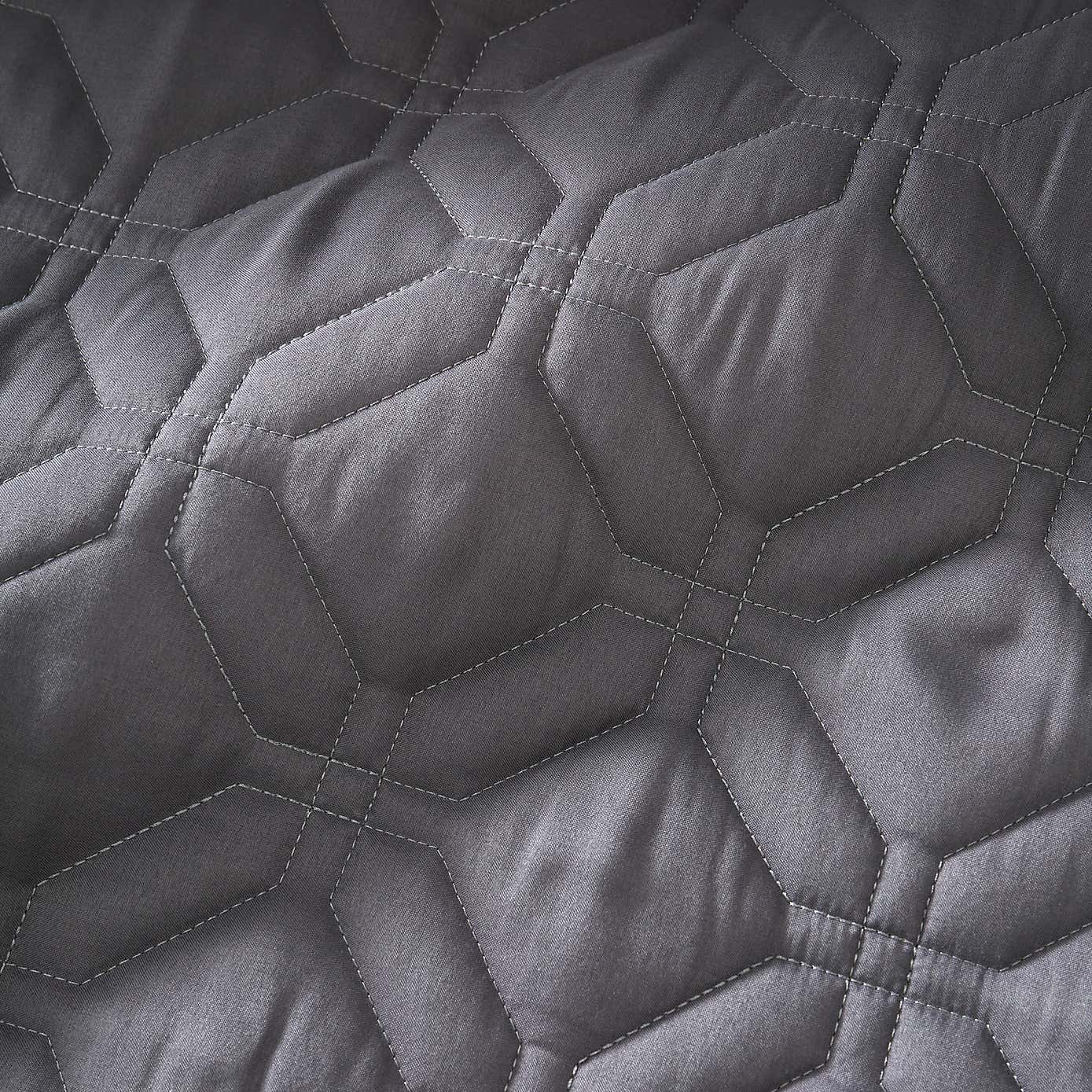 Quilted Geometric Duvet Cover and Pillowcase Set