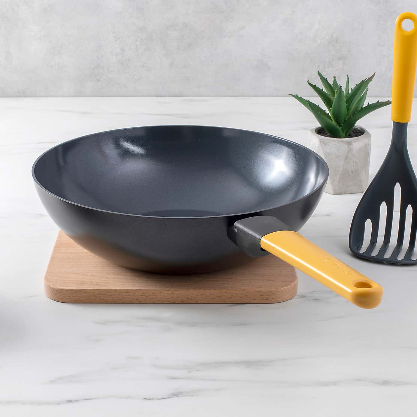 Brabantia Non-Stick Aluminium Wok, 30cm