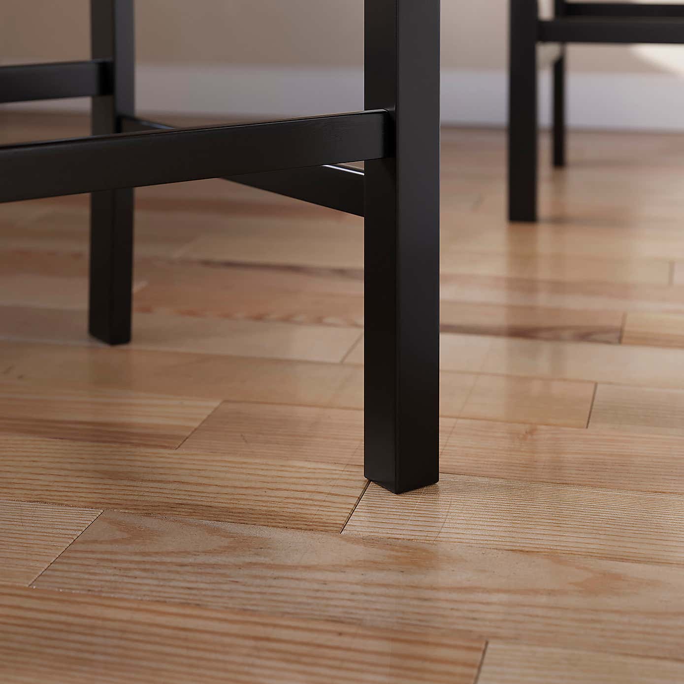 Salisbury Counter Height Bar Stool