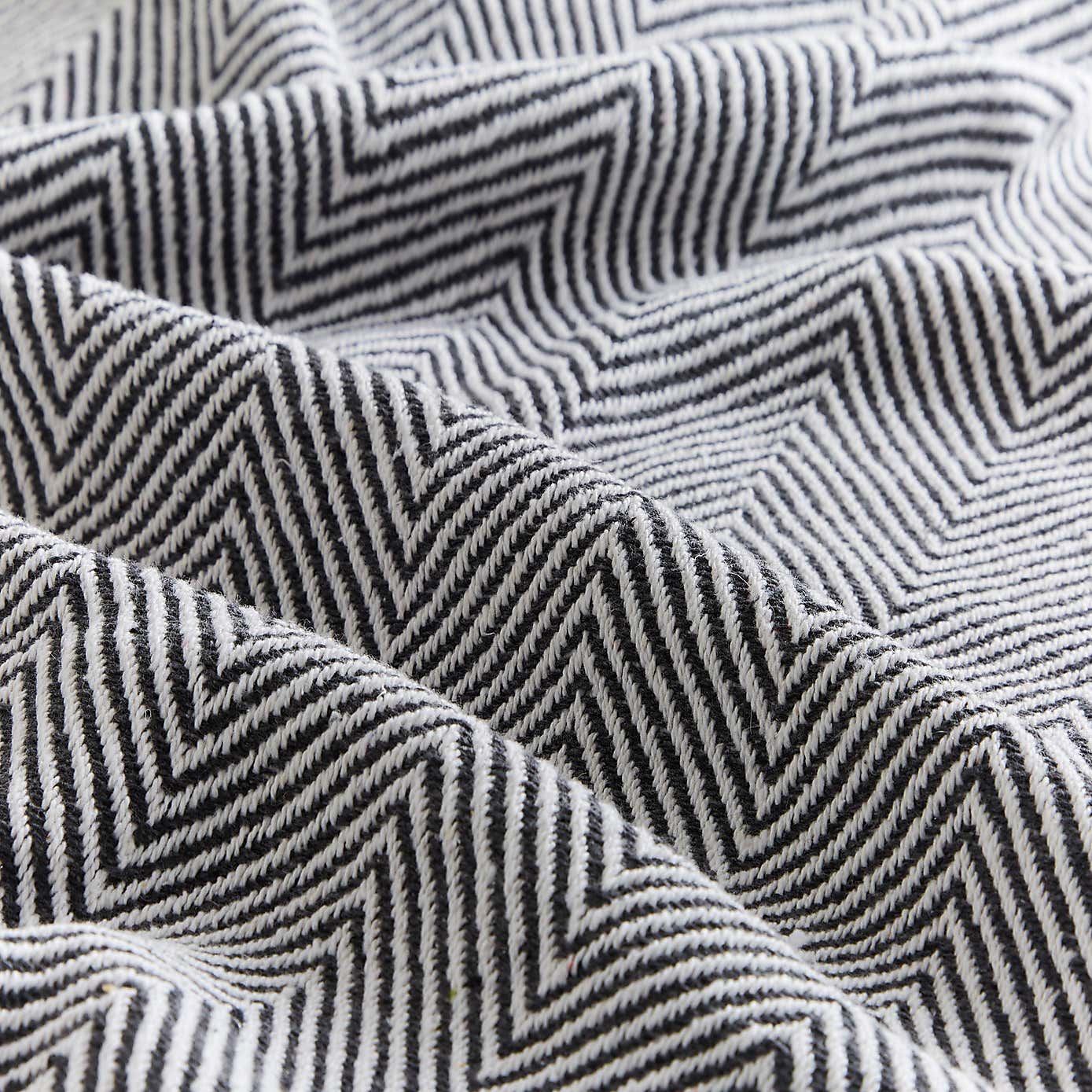 Jenson Herringbone 130cm x 180cm Throw