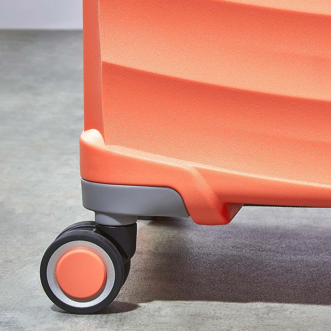 Rock Luggage Sunwave Suitcase