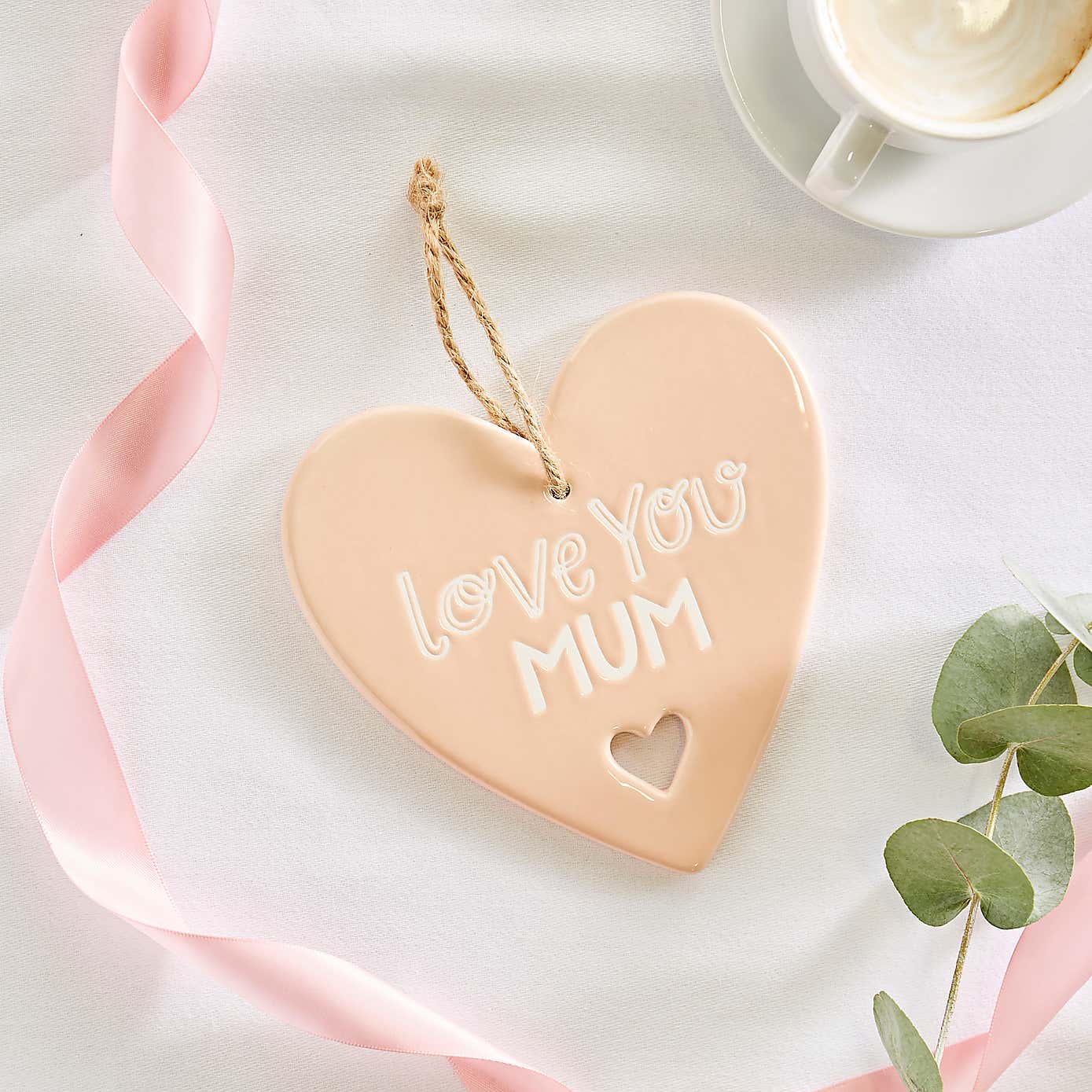 'Love You Mum' Heart Hanging Plaque
