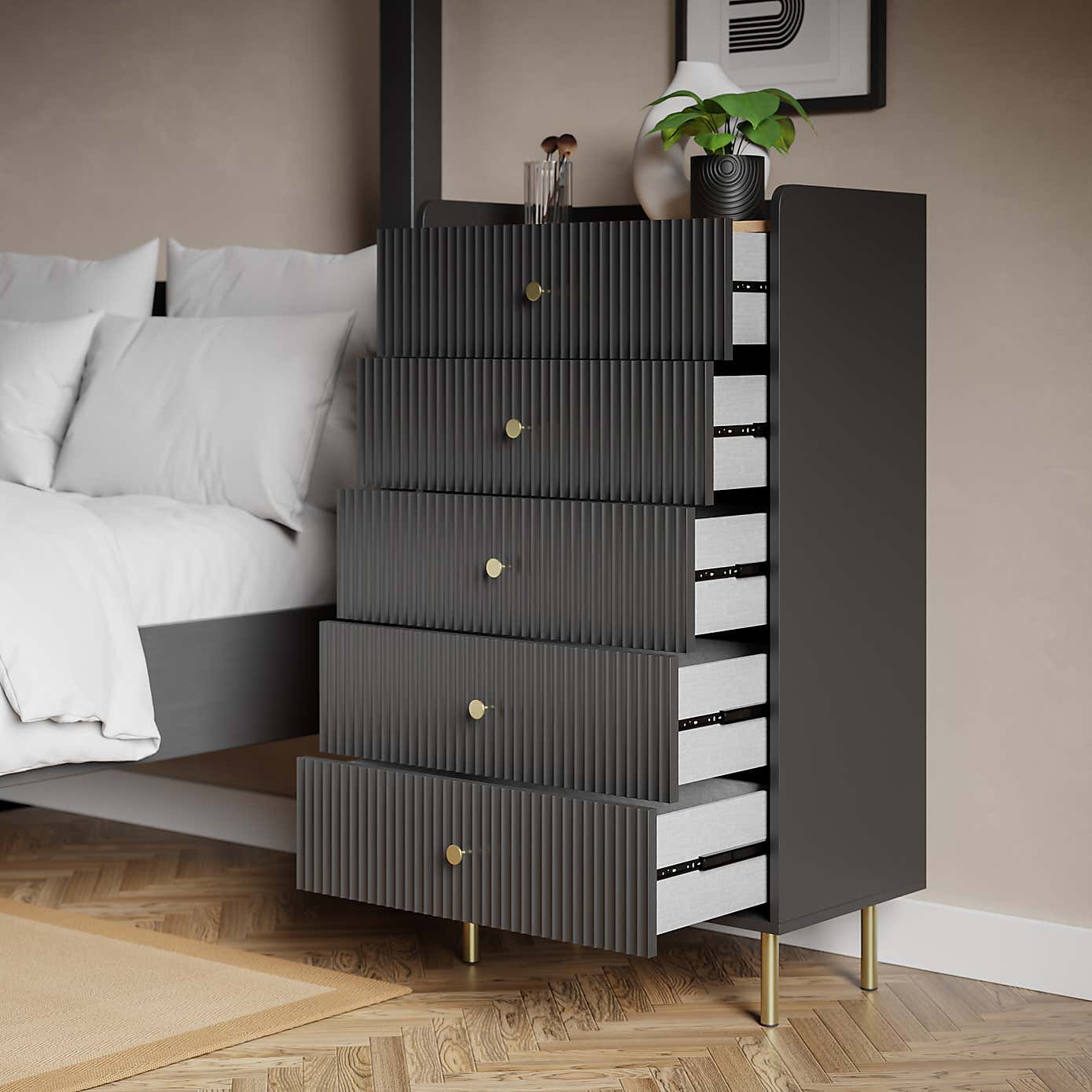 Georgi 5 Drawer Chest