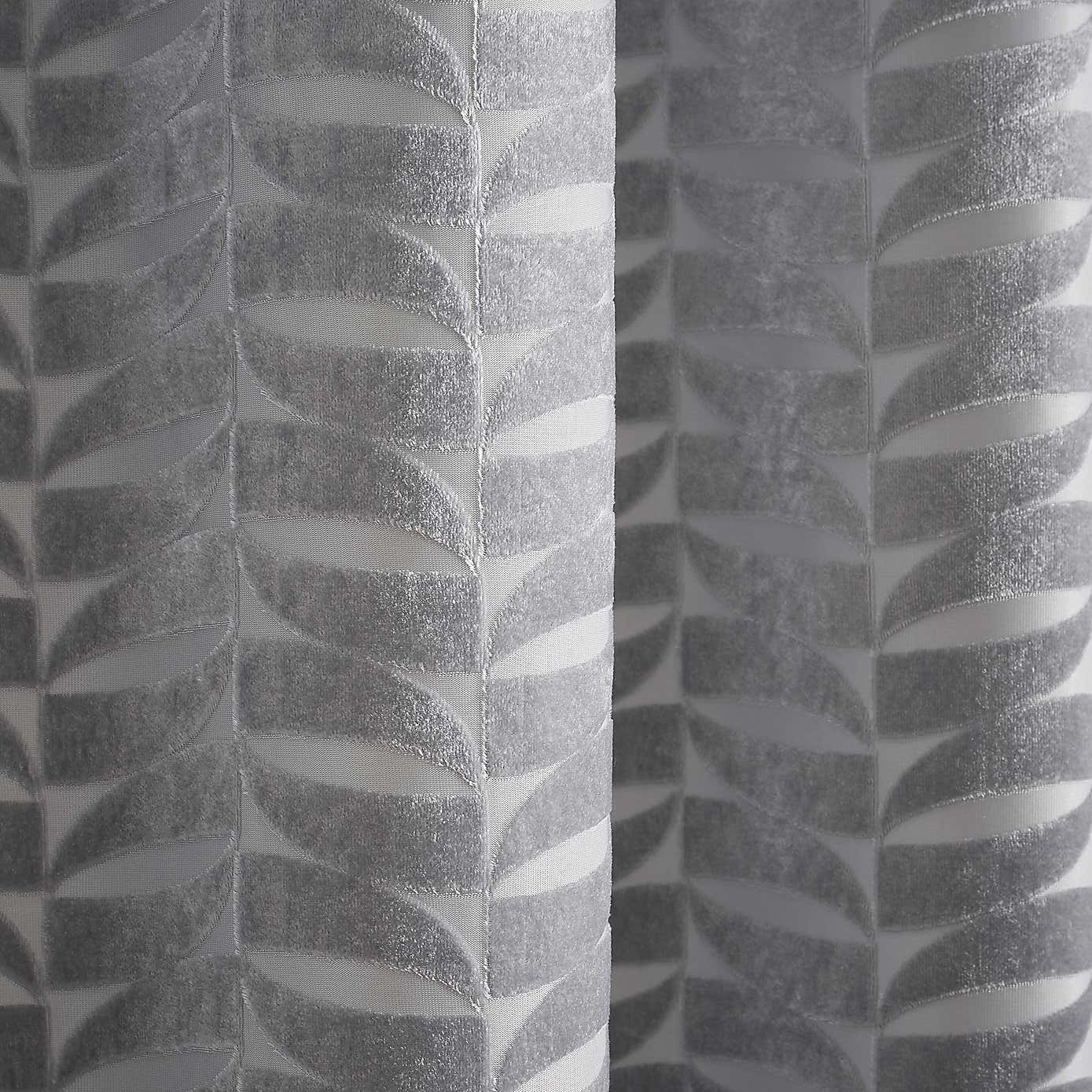 Curtina Kendal Jacquard Eyelet Curtains