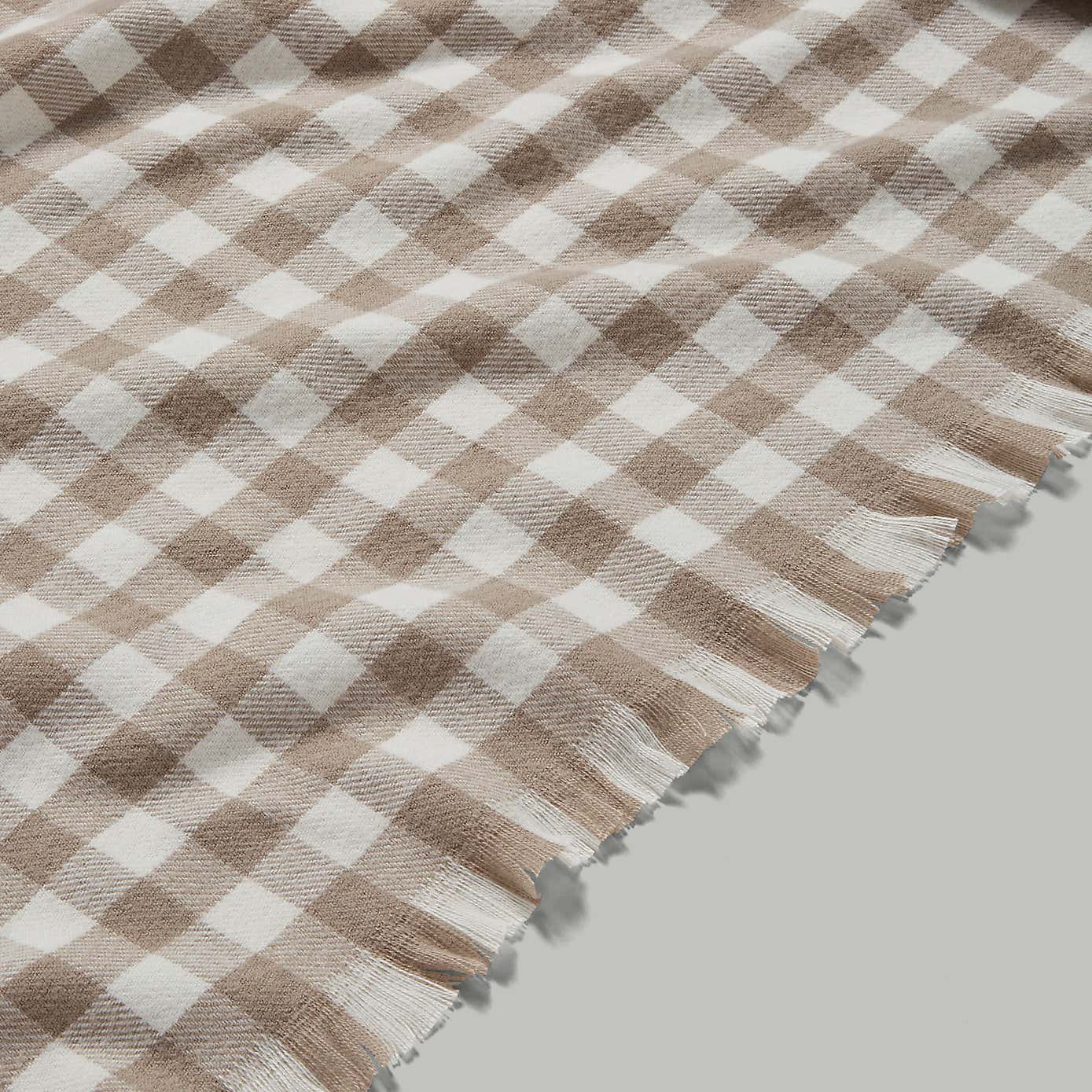 Portloe Gingham Throw