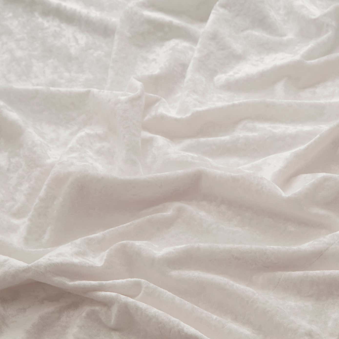 White Crushed Velour Throw