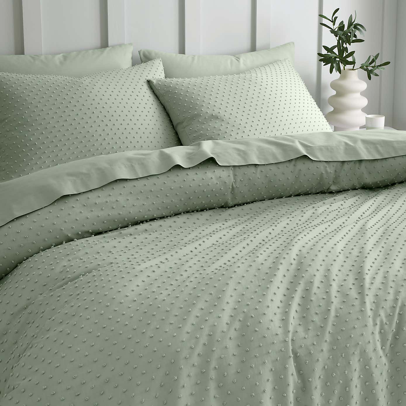 Valley Clipped Jacquard Duvet Cover & Pillowcase Set