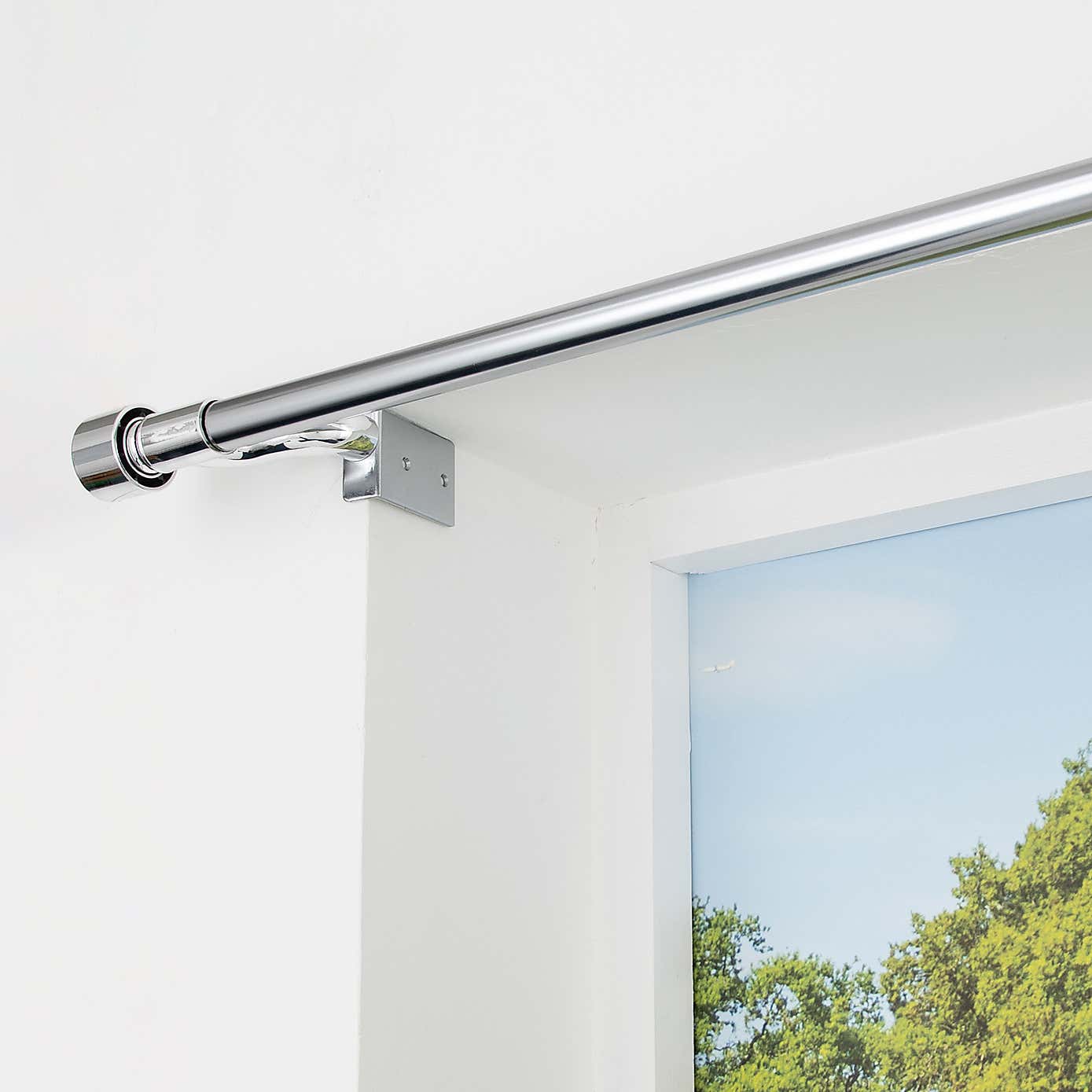 No Drills Trinity Extendable Eyelet Curtain Pole
