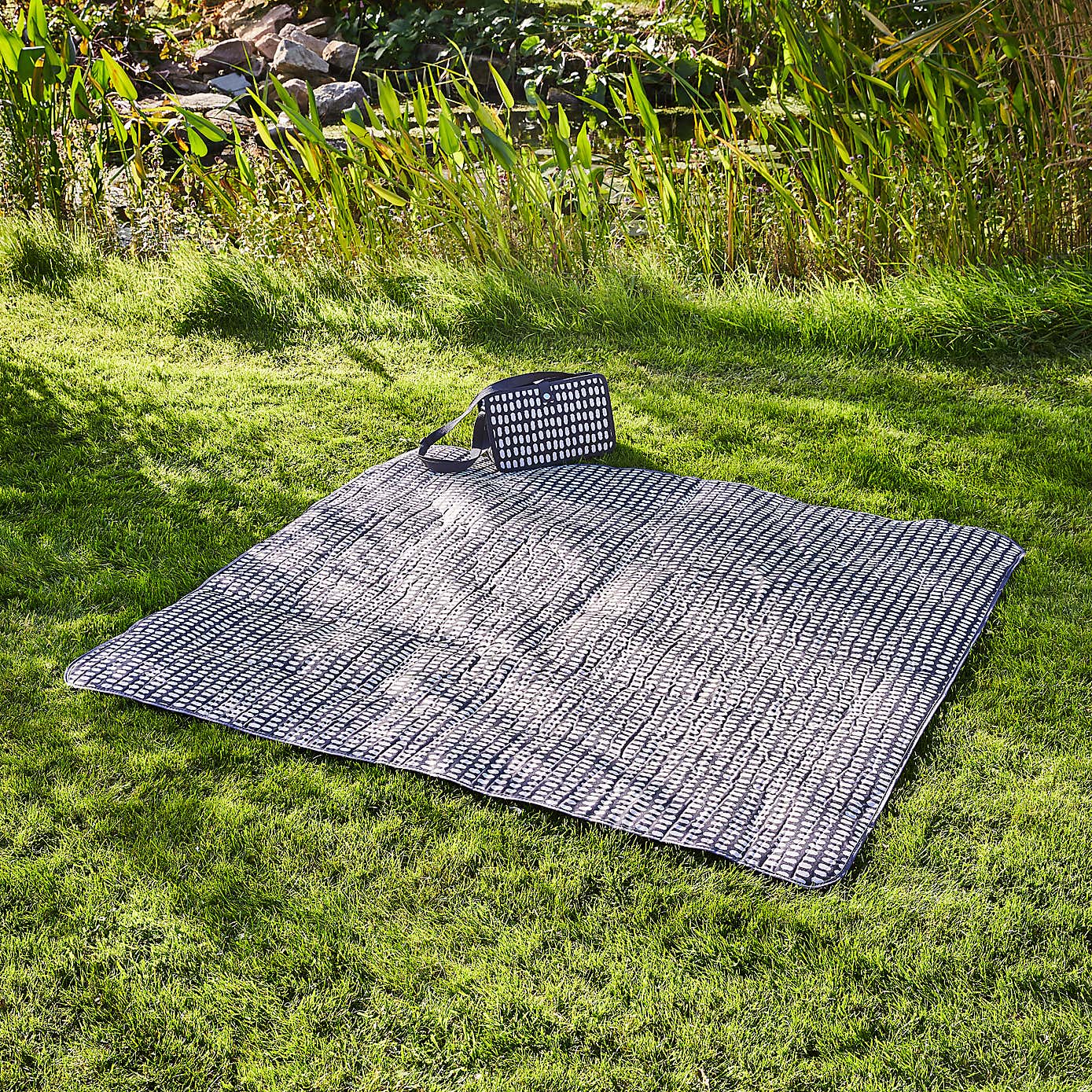 Polka Dot Picnic Blanket