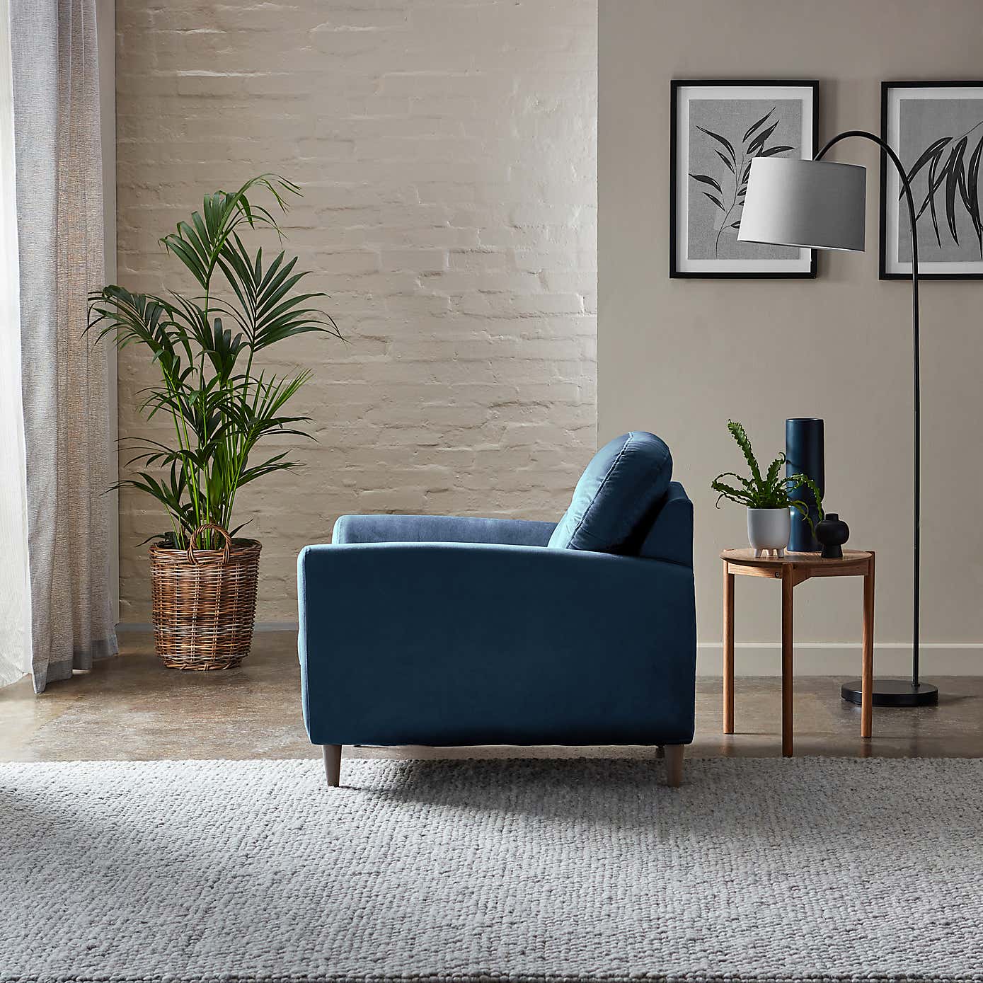 Sven Opulent Velvet Snuggle Chair