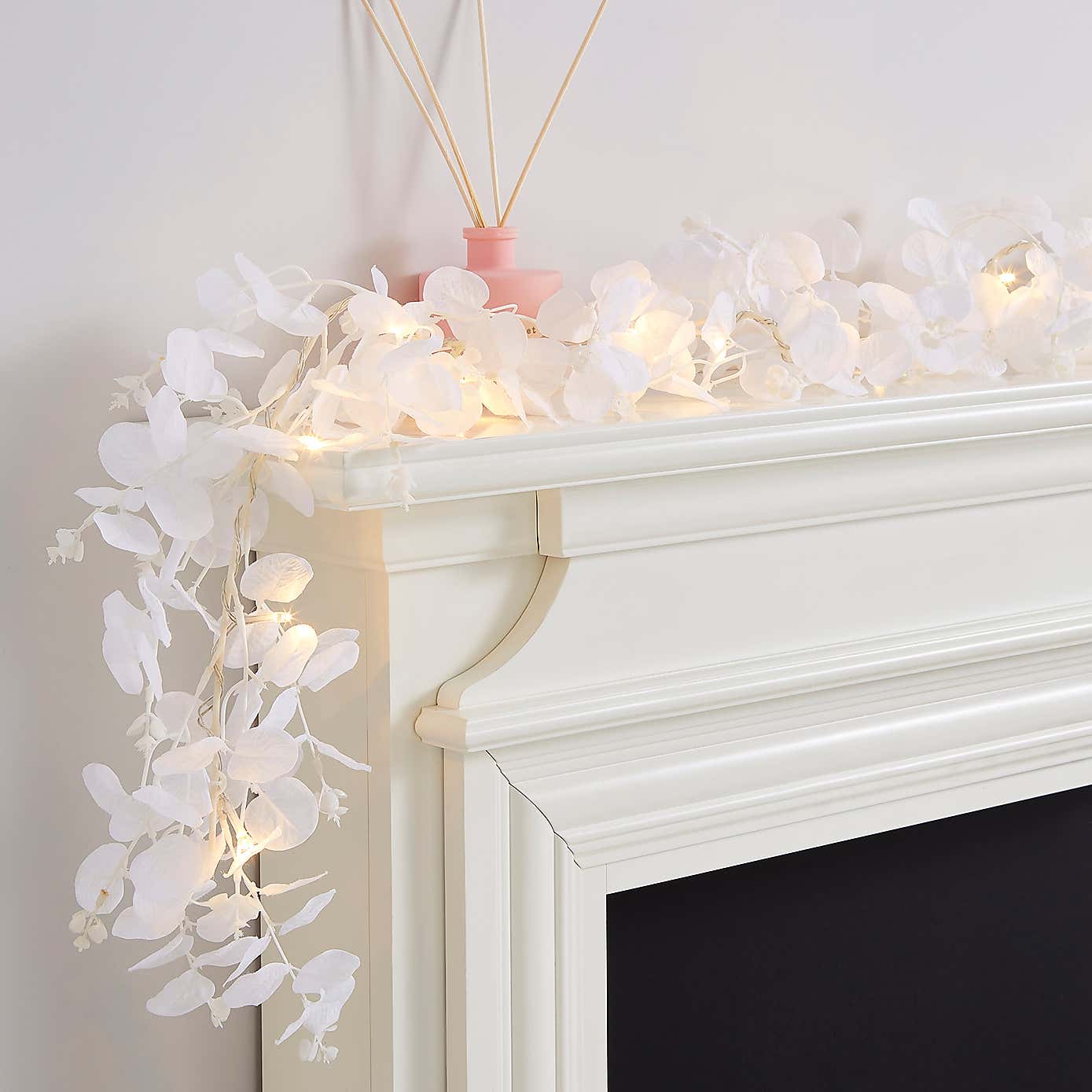 Artificial White Eucalyptus 15 LED Lit Garland