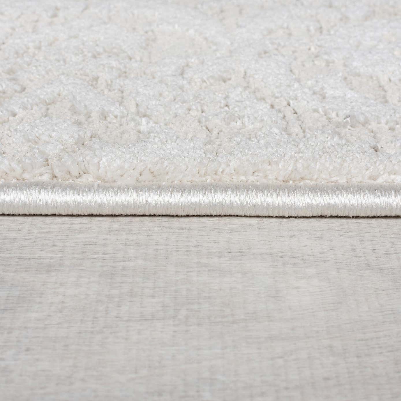 Belle Traditional Medallion Runner