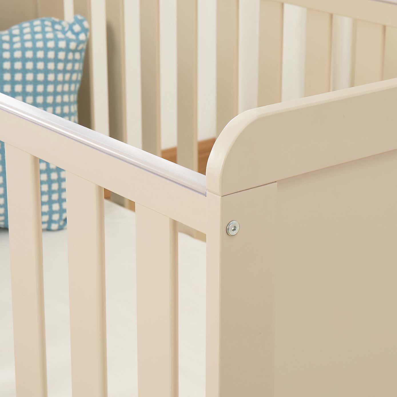 Caro Urban Mini Cot Bed