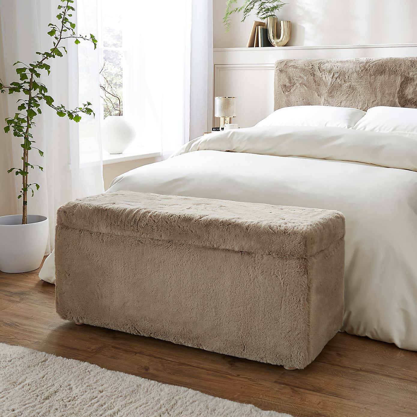 Elysia End of Bed Ottoman, Faux Fur