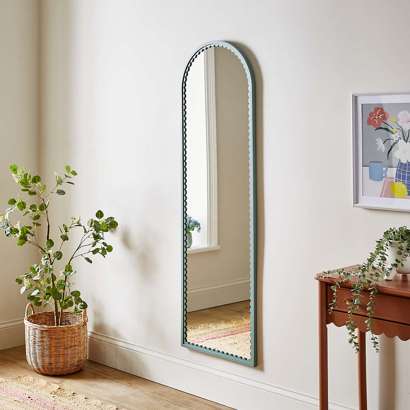 Remi Arched Scalloped Full Length Leaner Mirror