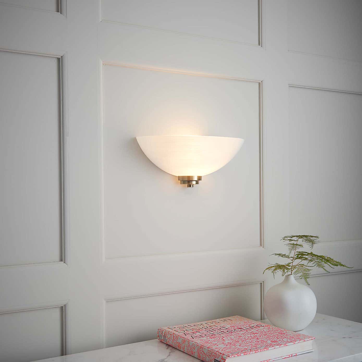 Vogue Welles 1 Light Frosted Glass Wall Light