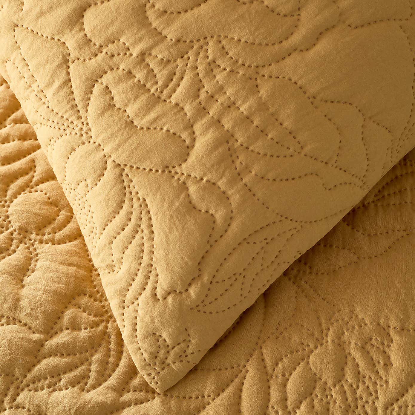 Ada Floral Duvet Cover and Pillowcase Set