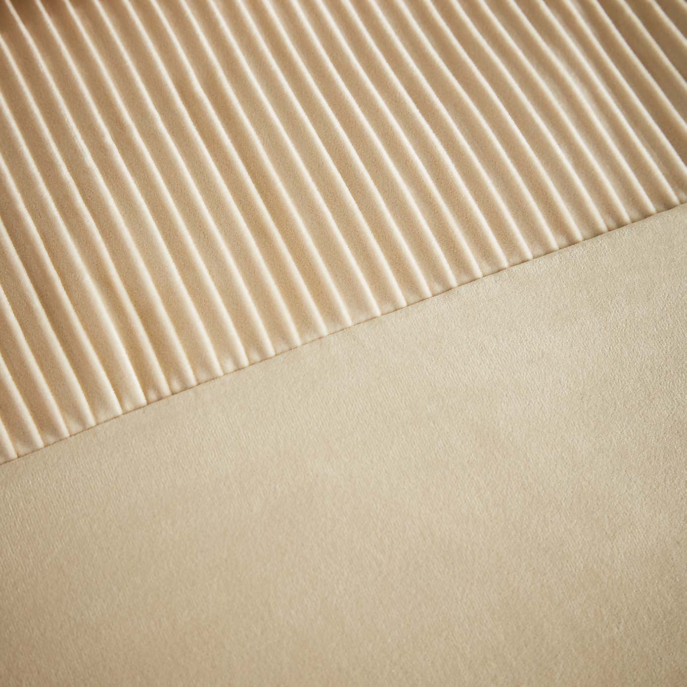 Liliana Pleated Velvet Duvet Cover and Pillowcase Set