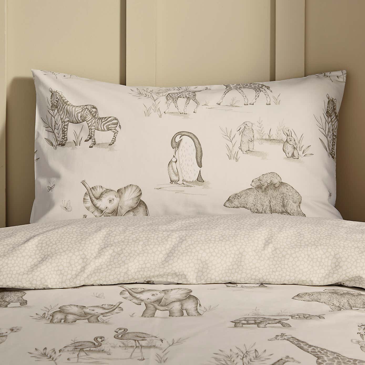 Sketched Animal Duvet Cover and Pillowcase Set