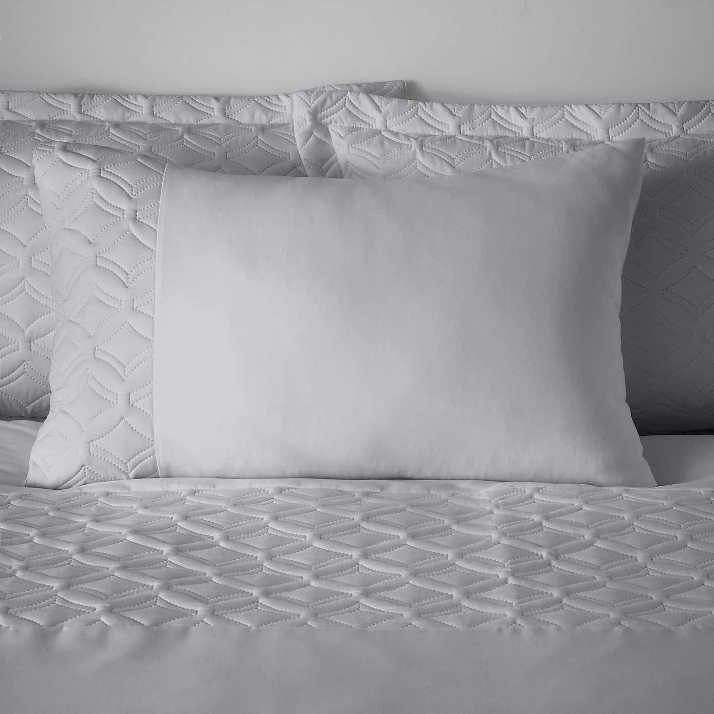 Skyler Duvet Cover and Pillowcase Set