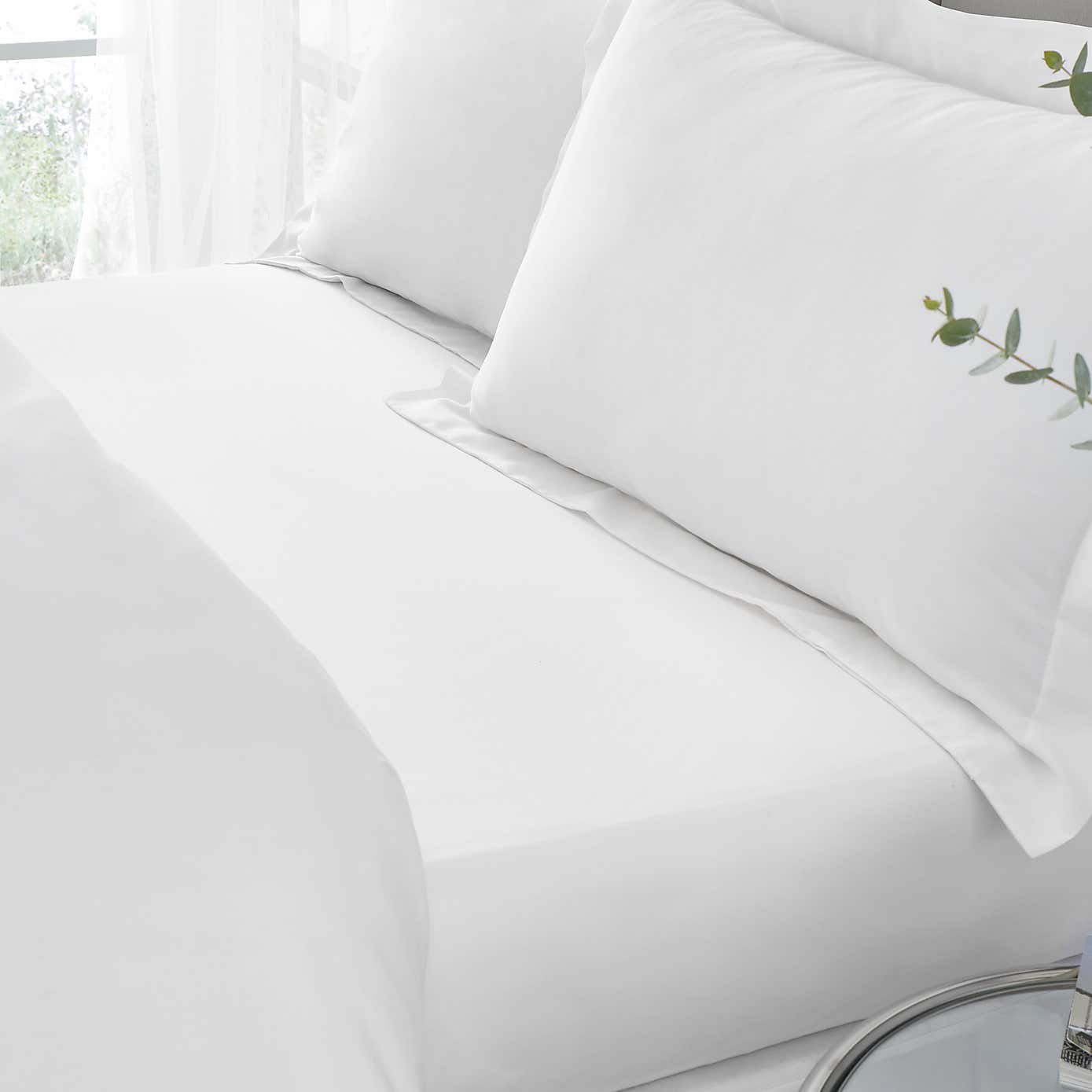 Hotel 230 Thread Count Egyptian Cotton Sateen Fitted Sheet