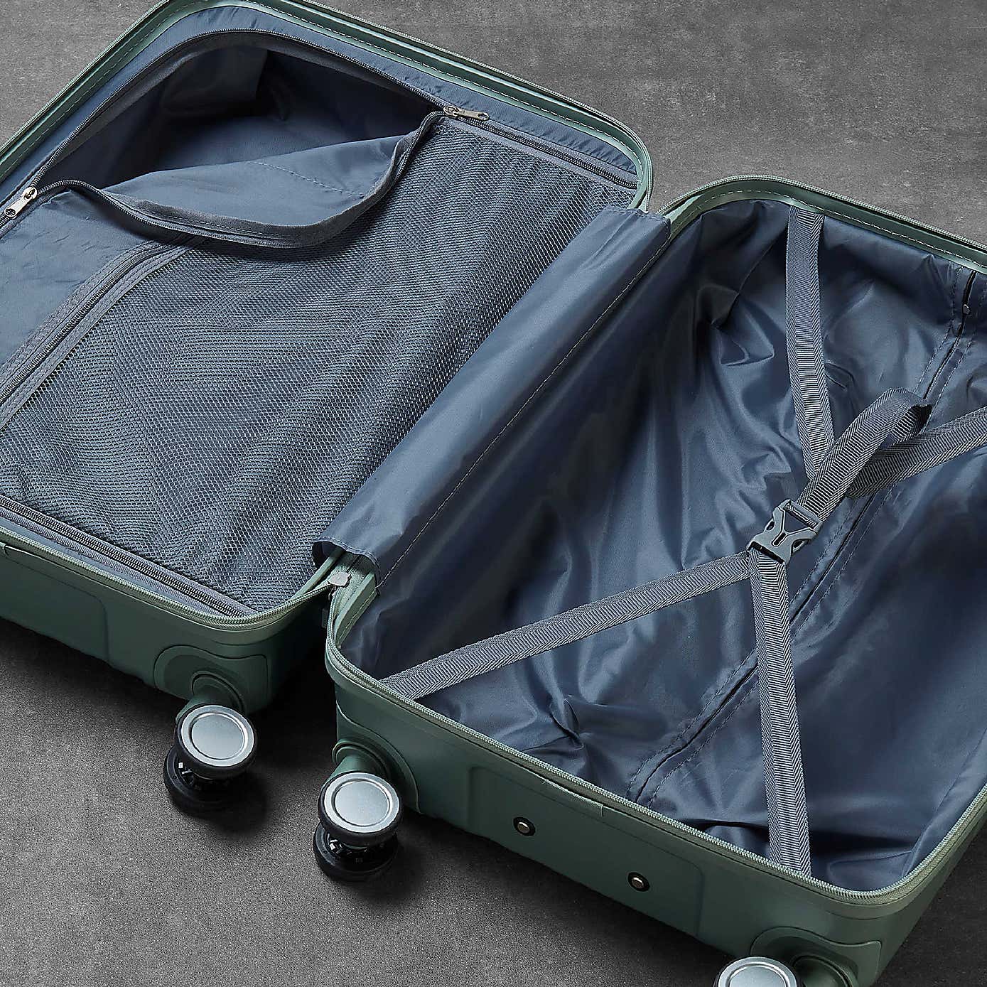 Rock Luggage Aspen Set of 3 Hard Shell Suitcases