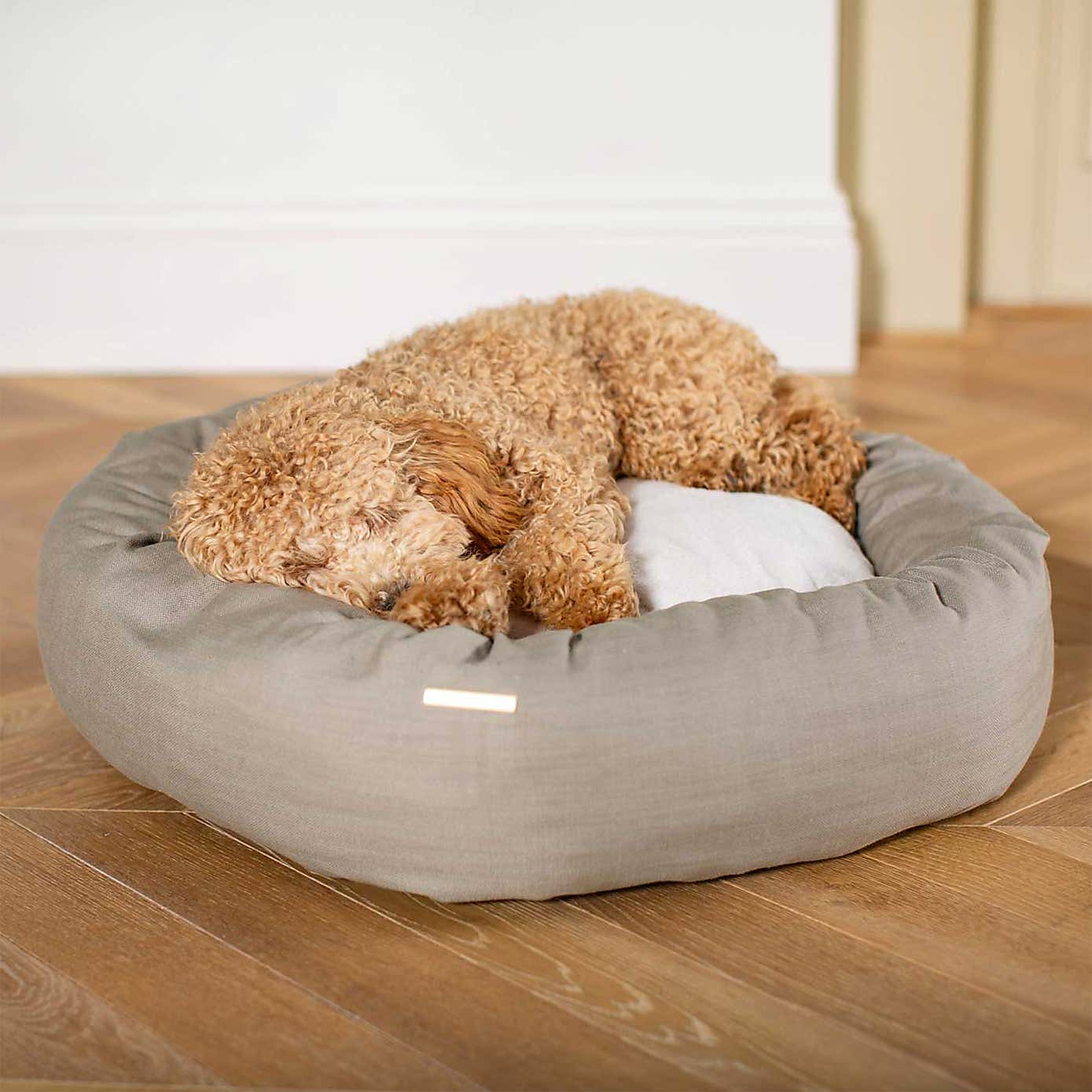 Lords and Labradors Savanna Donut Dog Bed