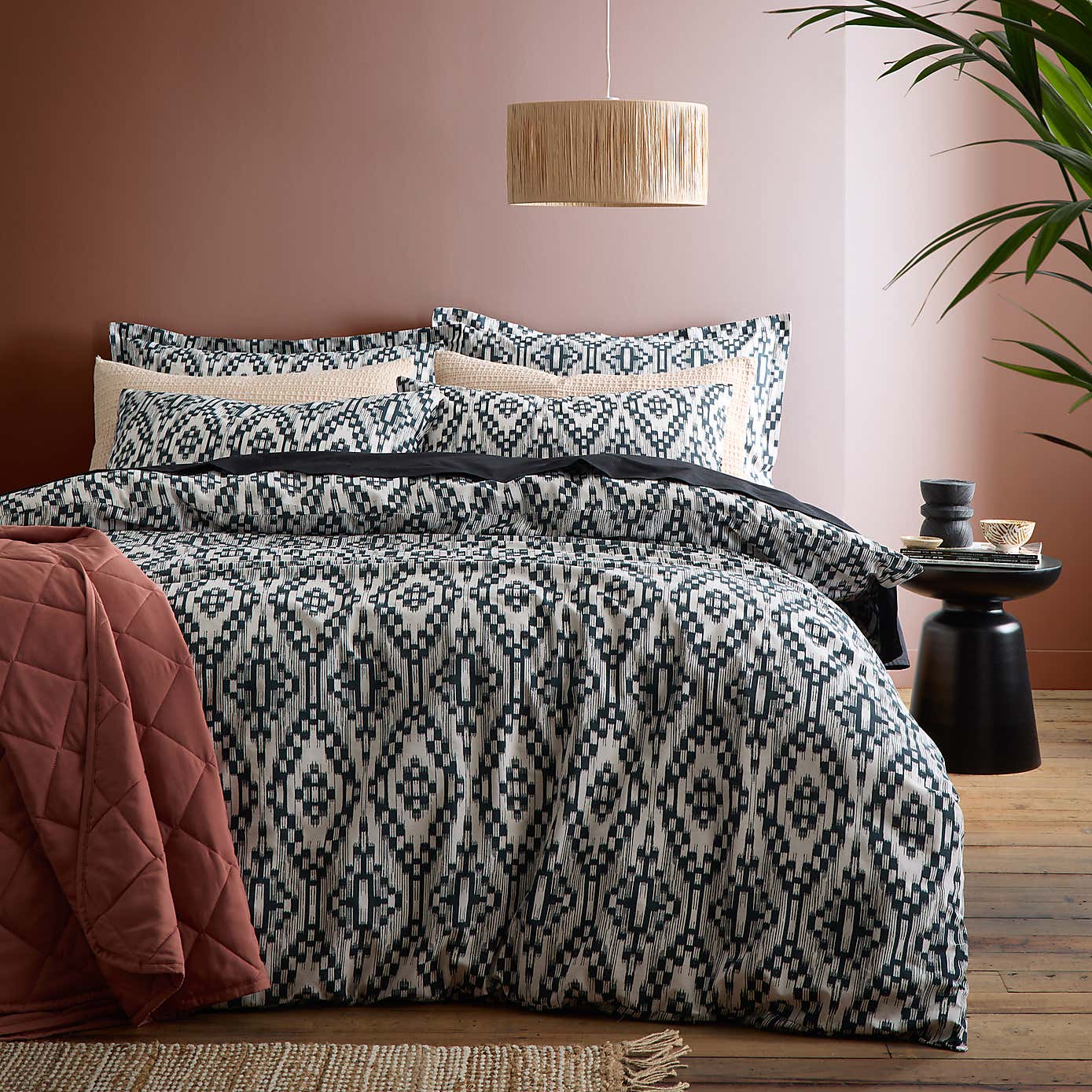 Syrah Ikat 100% Cotton Duvet Cover and Pillowcase Set