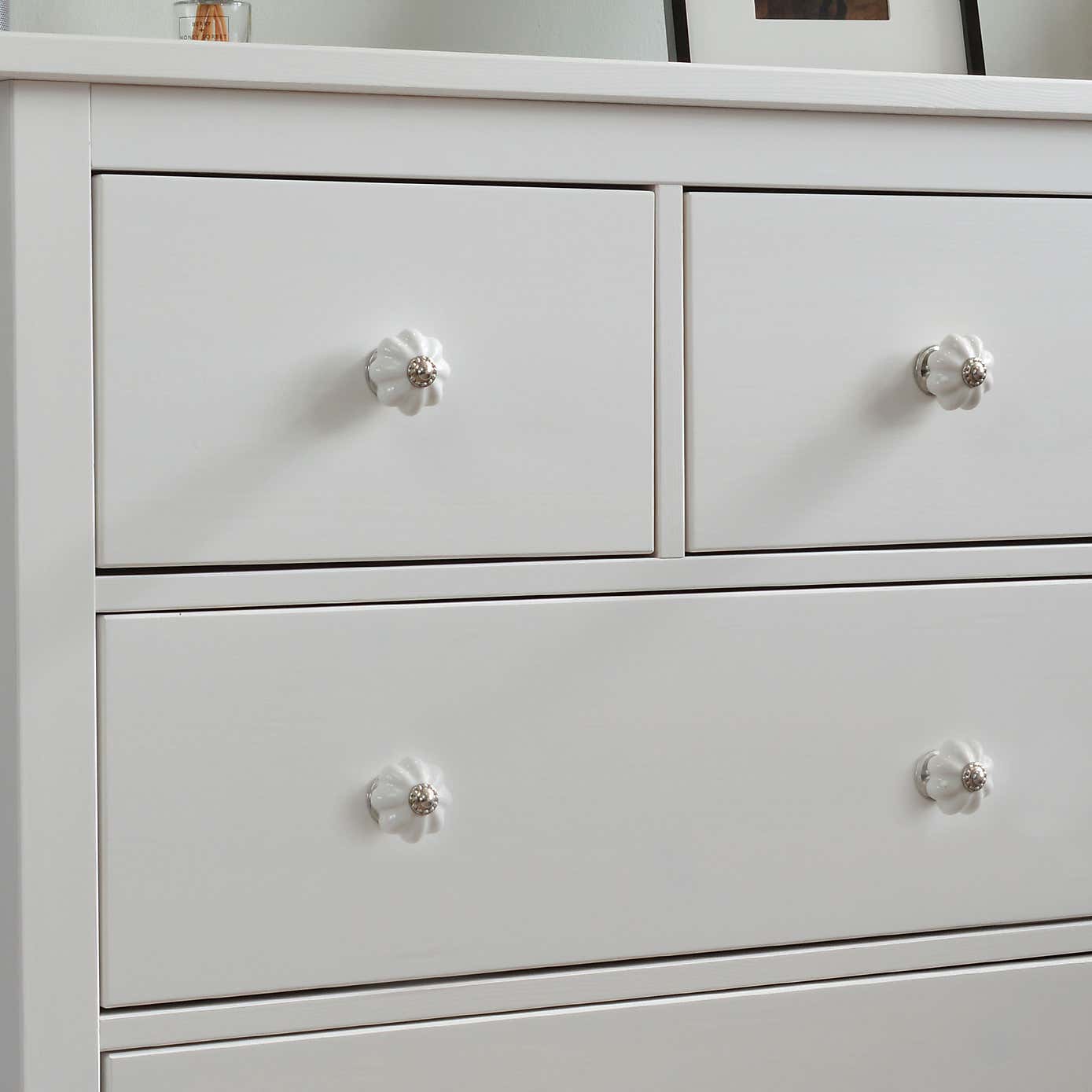 Pack of 6 Nicola Spring Flower Shaped Drawer Knobs