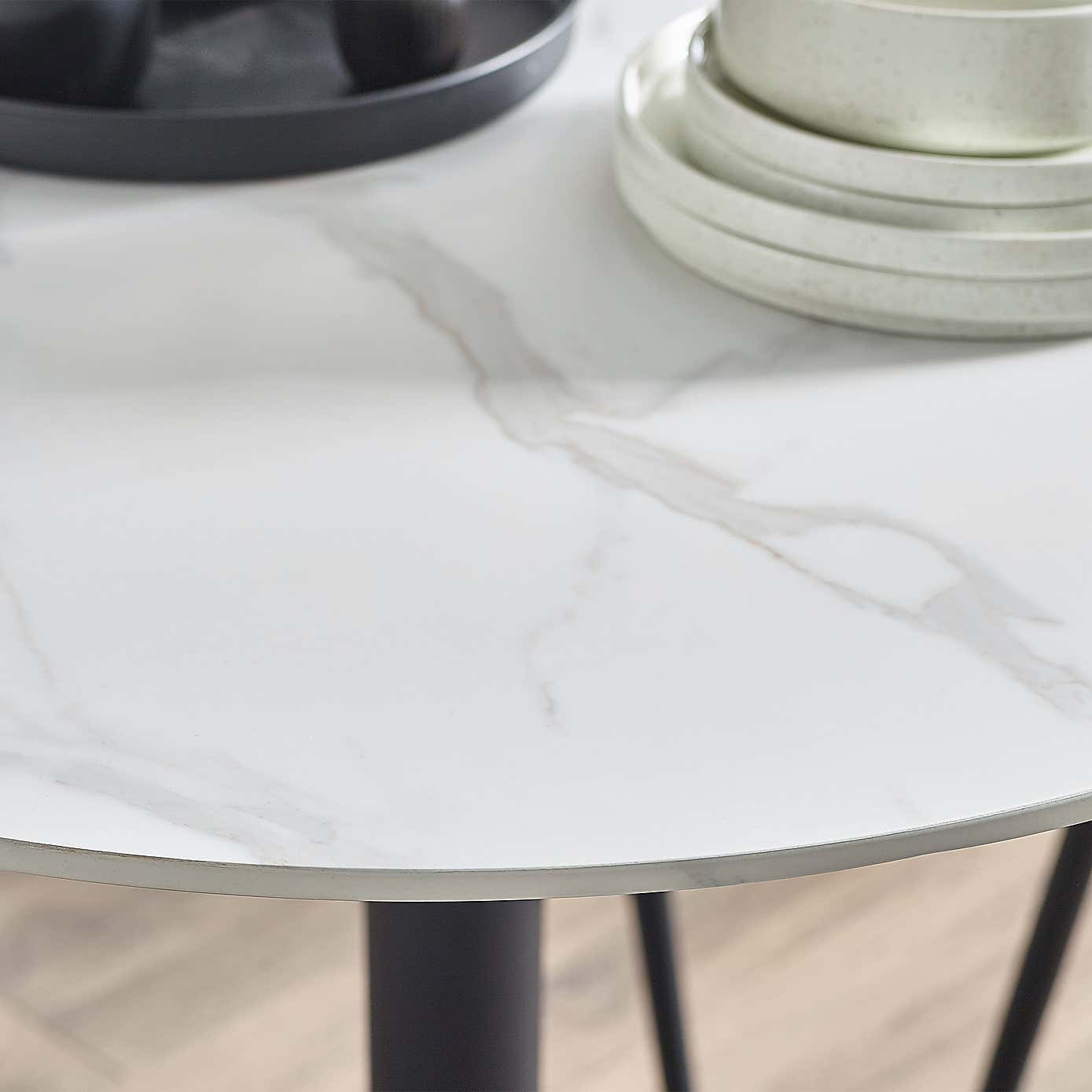 Luca 4 Seater Round Dining Table, Marble