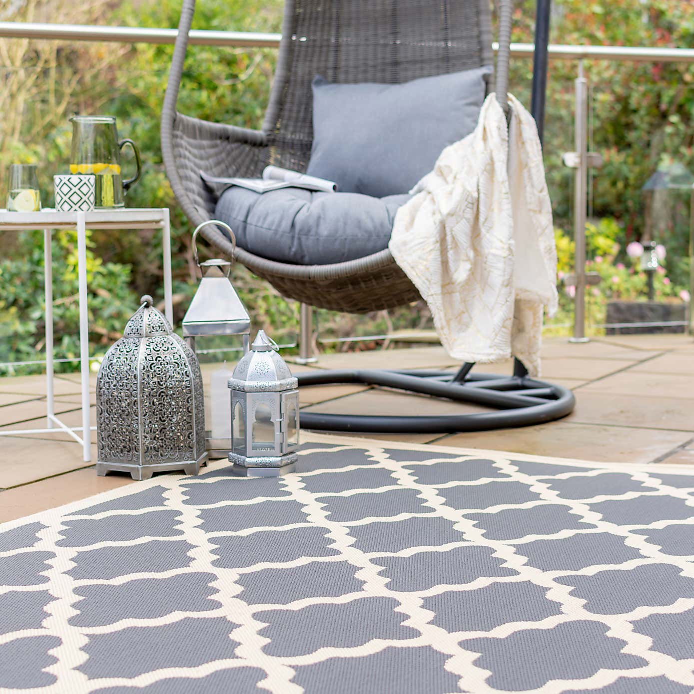 Indoor Outdoor Padua Geometric Rug