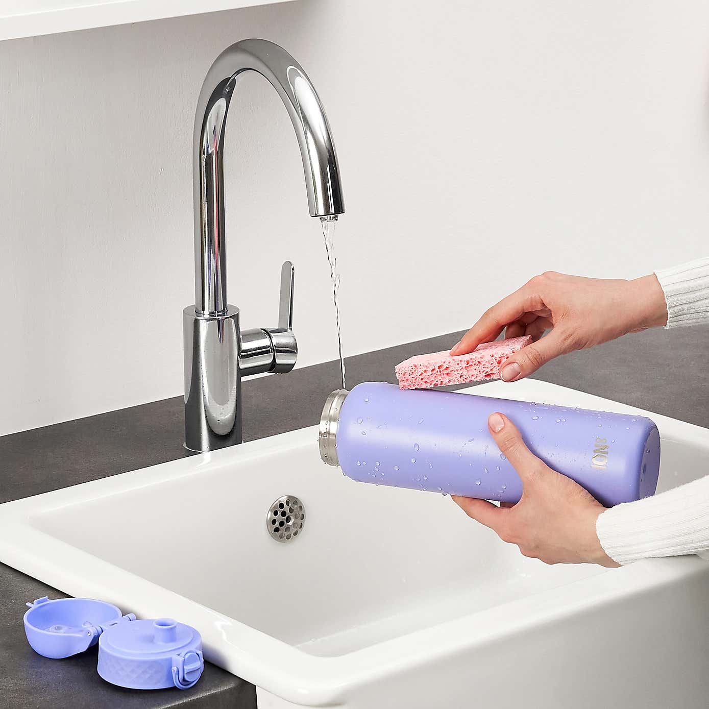 Ion8 Leak Proof Vacuum Insulated Water Bottle, 920ml