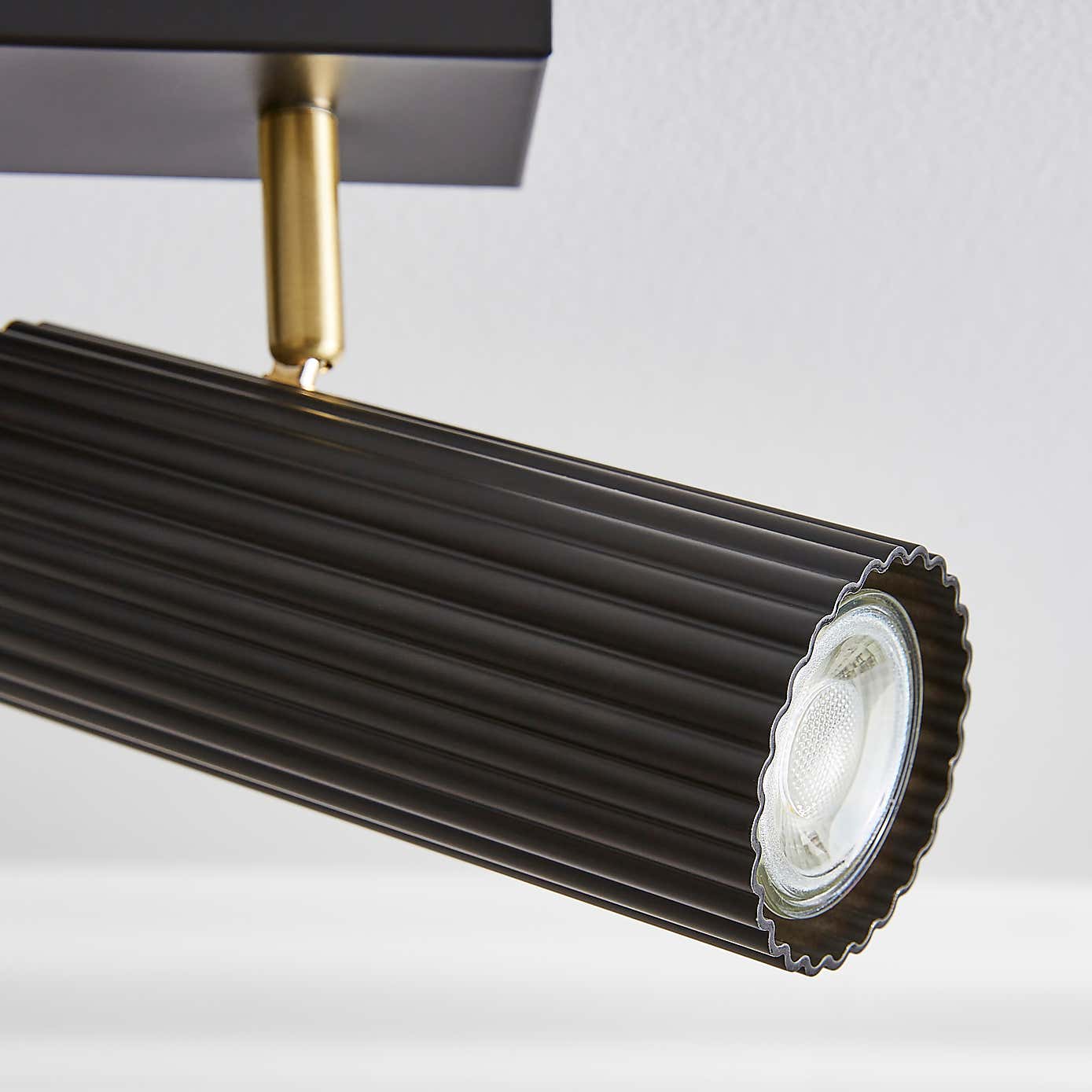 Georgi Industrial Ribbed 4 Light Adjustable Spotlight Bar