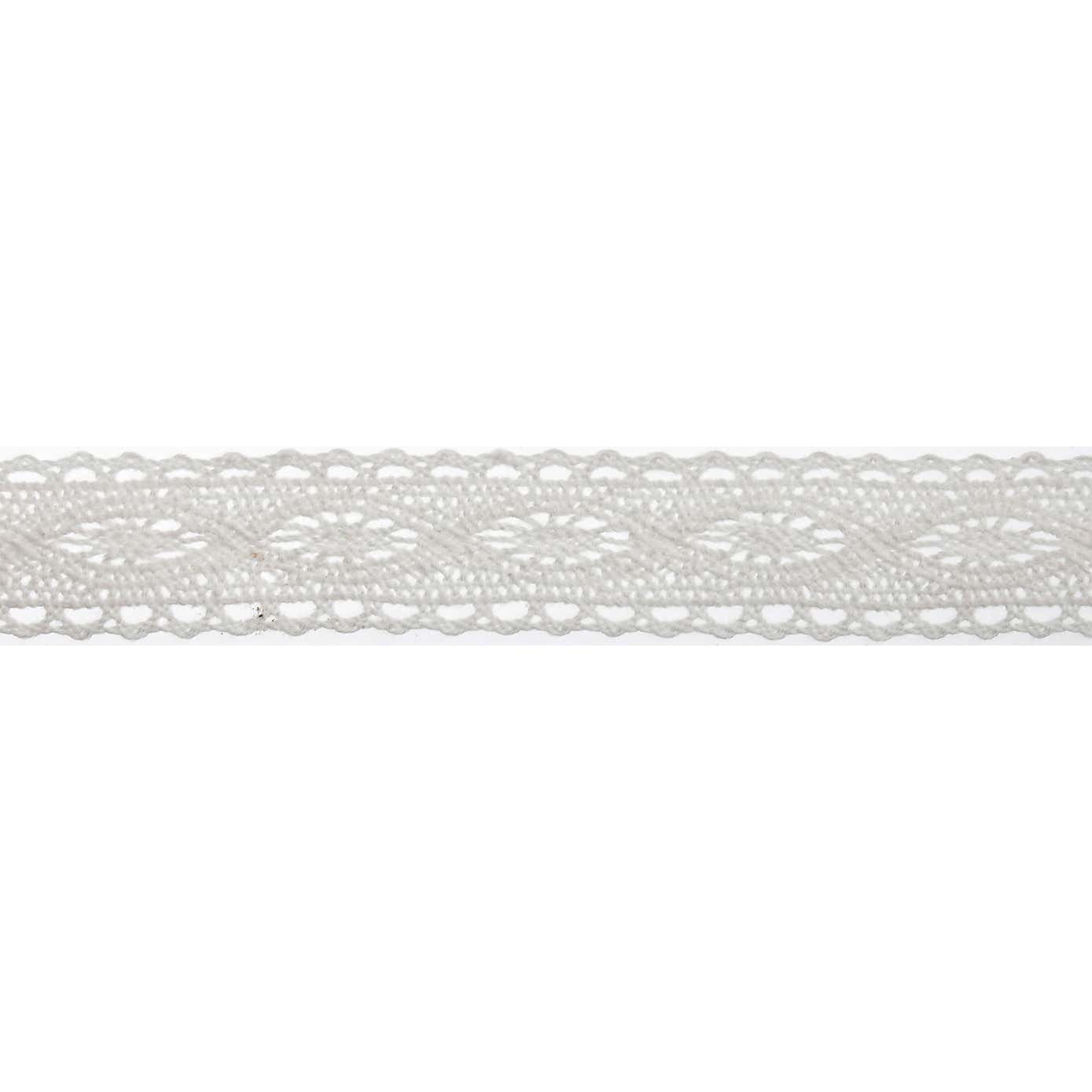 Bowtique White Lace Oval Ribbon