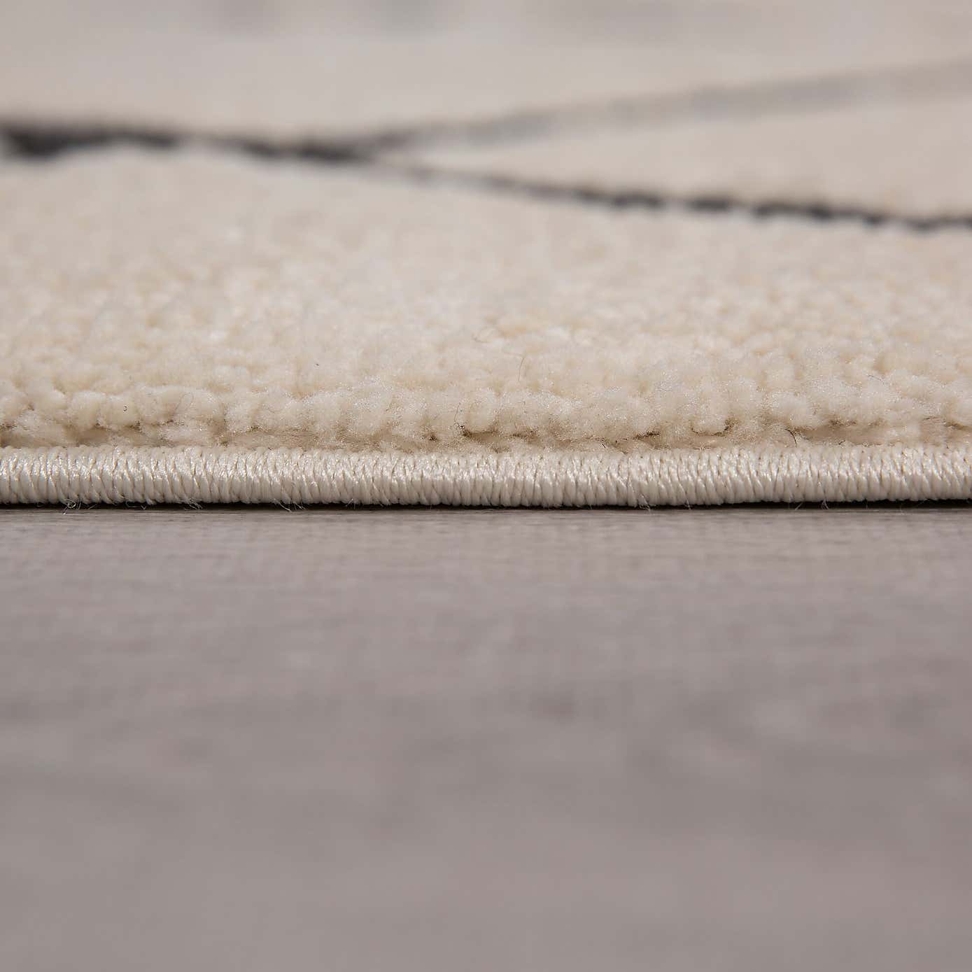 Ziri Geometric Berber Rug