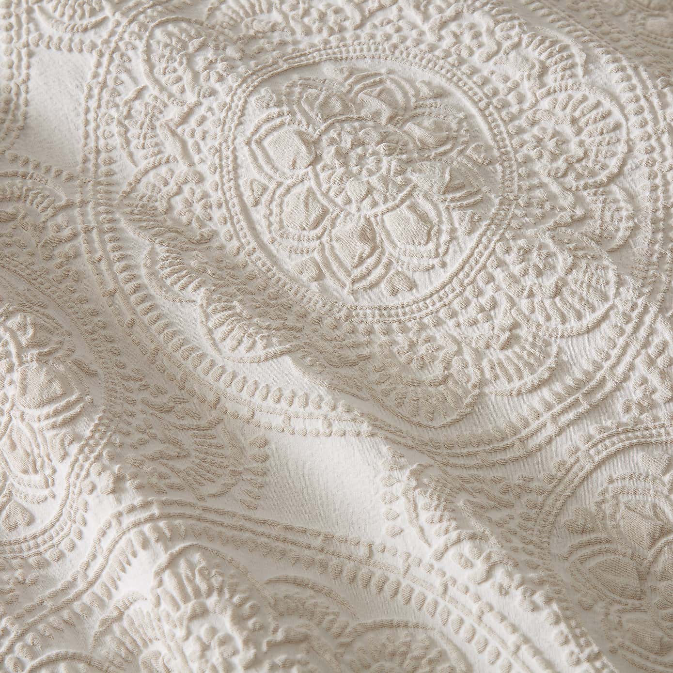 Tama Global Duvet Cover and Pillowcase Set