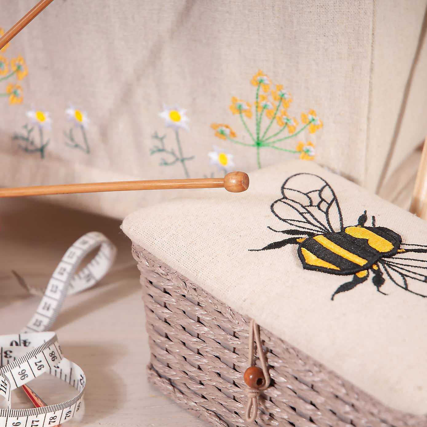 Hobby Gift Bee Small Linen Wicker Sewing Box